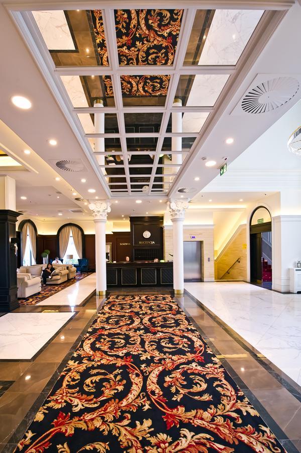 Hotel Mansor Zabki Exterior photo