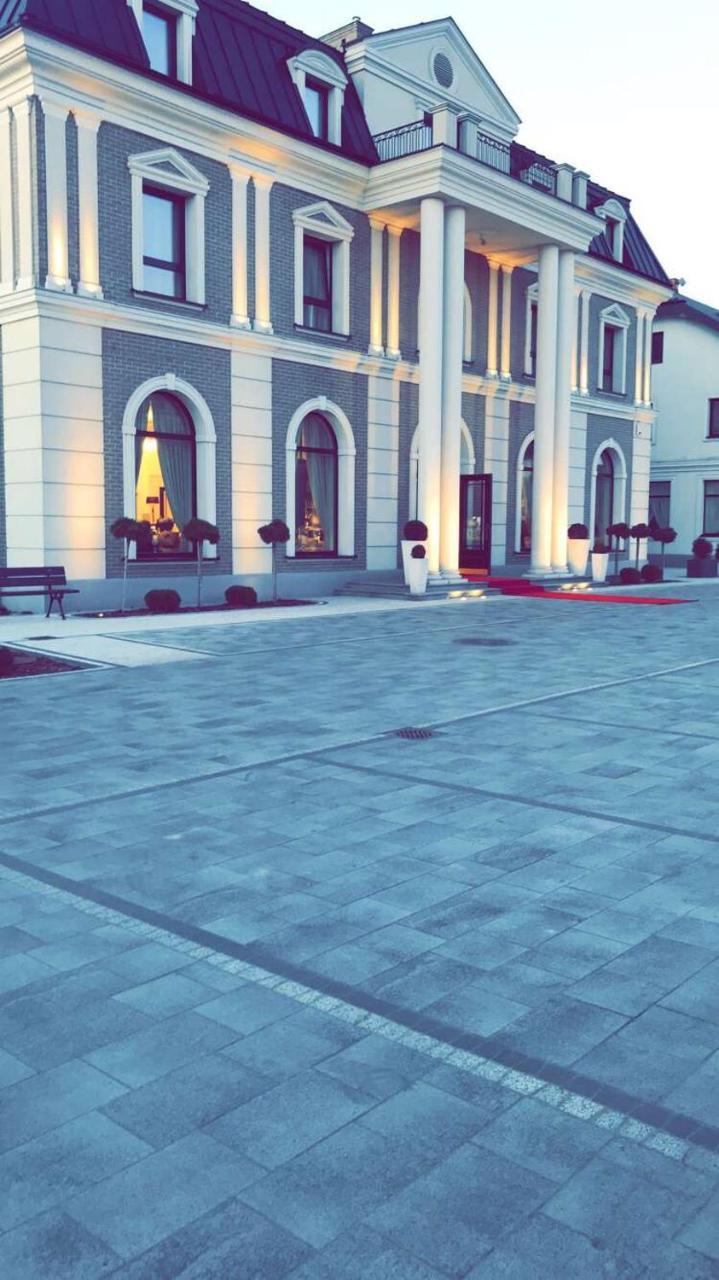 Hotel Mansor Zabki Exterior photo